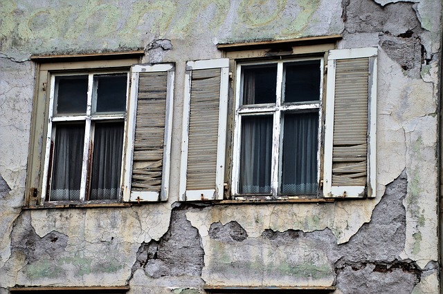 crack-house